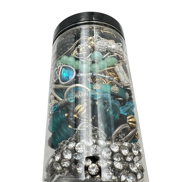 Mystery Jewelry Jar #1059 Wearable Quality Pieces 2lbs Necklace Bracelet Earring - Picture 2 of 4